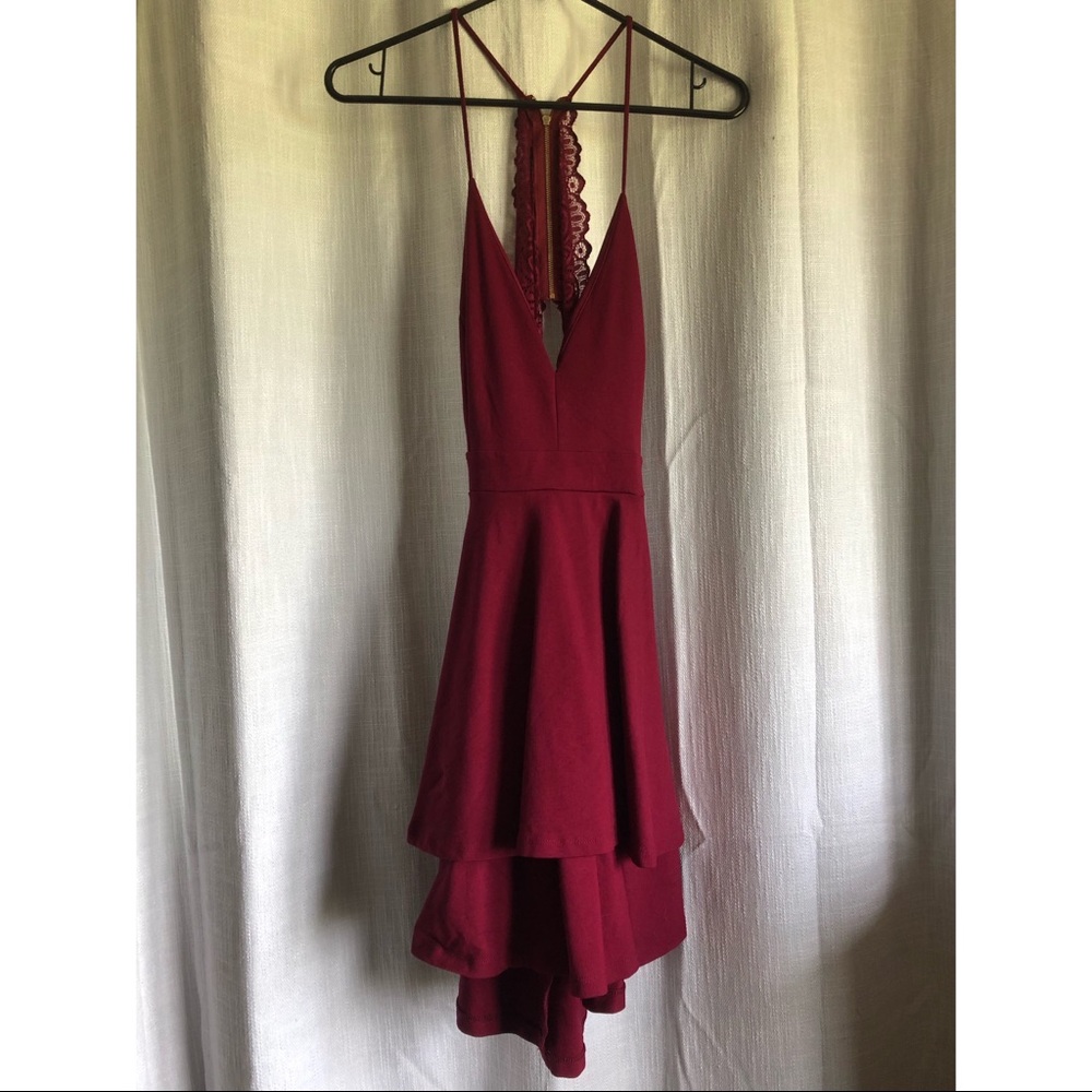 Windsor burgundy formal dress, size medium.